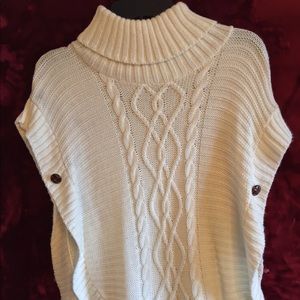 Pullover knitted Sweater